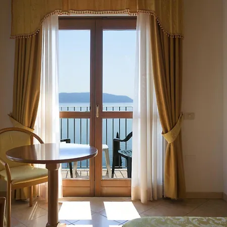 All Inclusive Hotel Piccolo Paradiso Toscolano Maderno Exterior photo